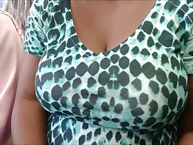 Artless Boobs: Upclose-Downblouse 1